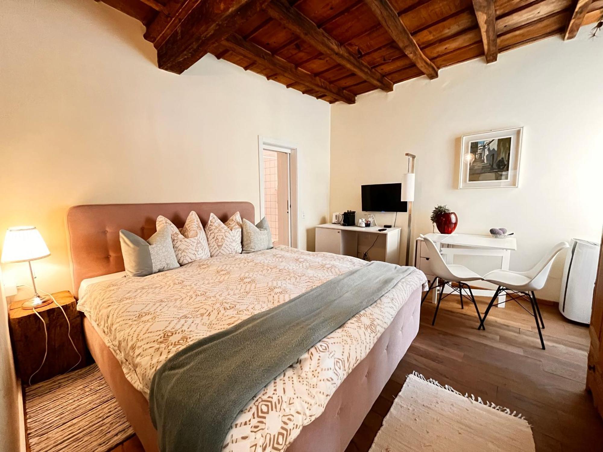 Romantico Palazzo Dei Ulivi Purasca Exteriér fotografie