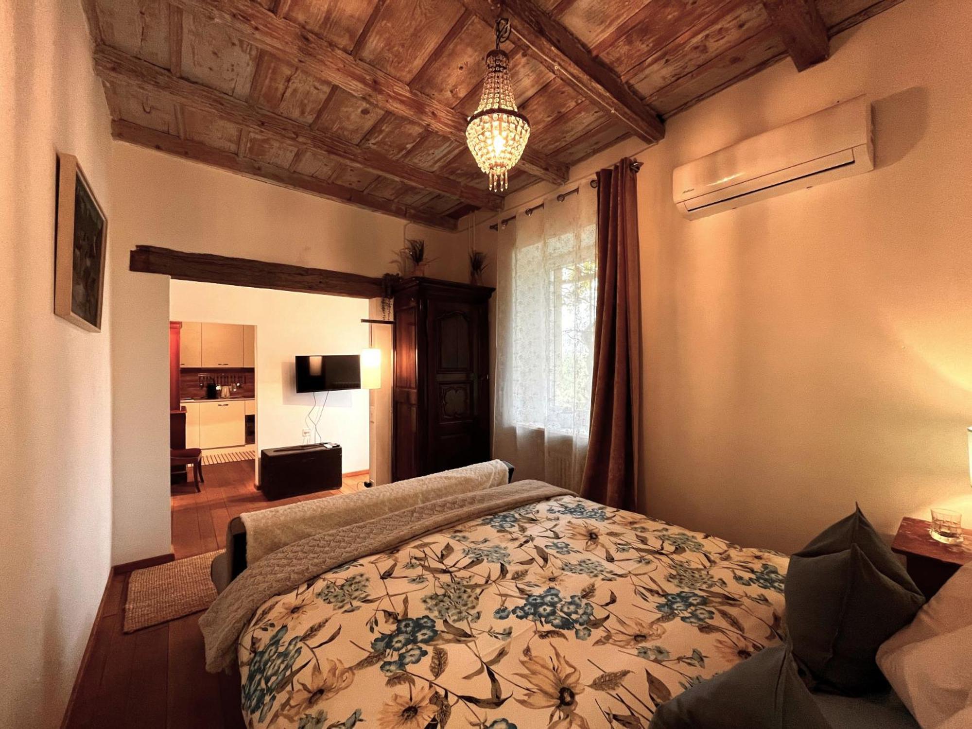 Romantico Palazzo Dei Ulivi Purasca Exteriér fotografie