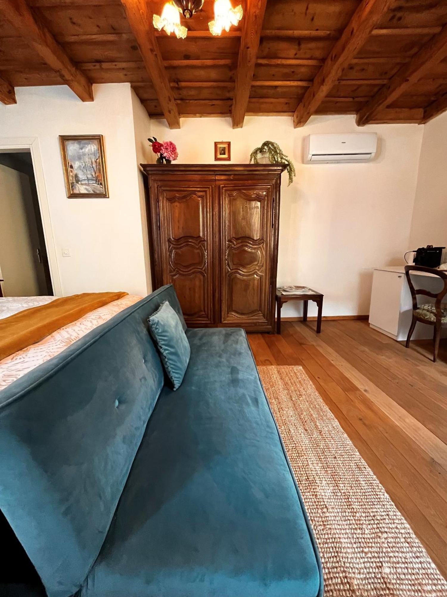 Romantico Palazzo Dei Ulivi Purasca Exteriér fotografie